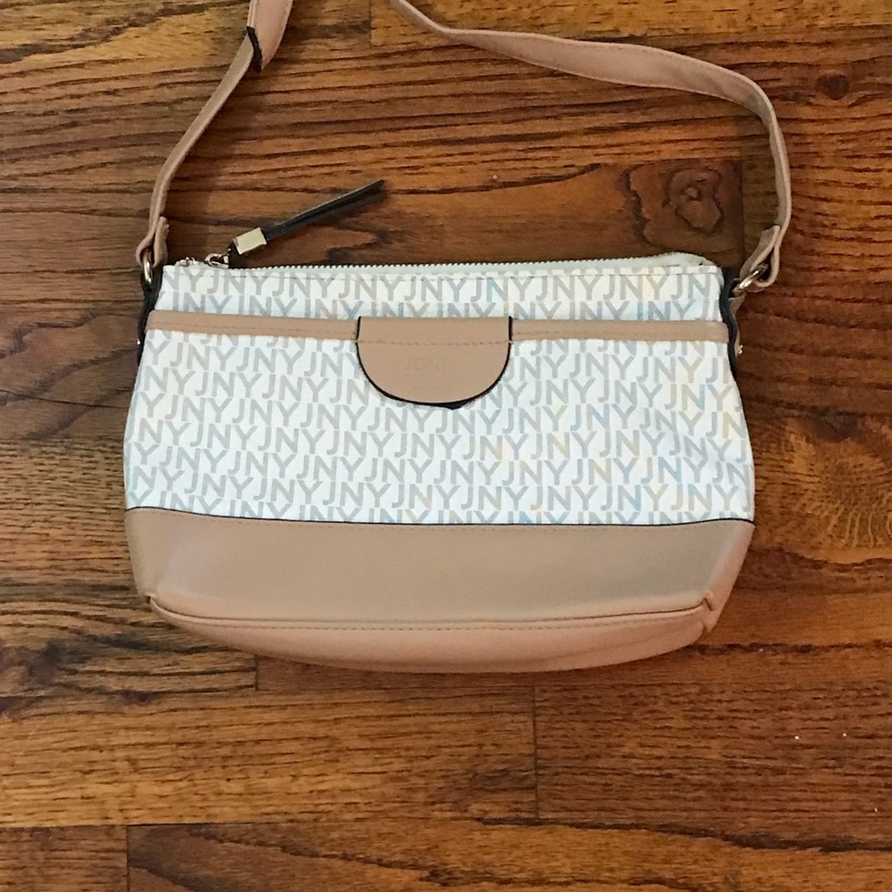 Jones New York Shoulder Bag Tote Carry All Purse Crossbody Handbag
Slip Pocket
